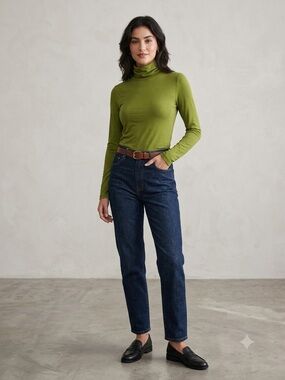 GAP Feather Turtleneck olive green long sleeve light weight women’s size small